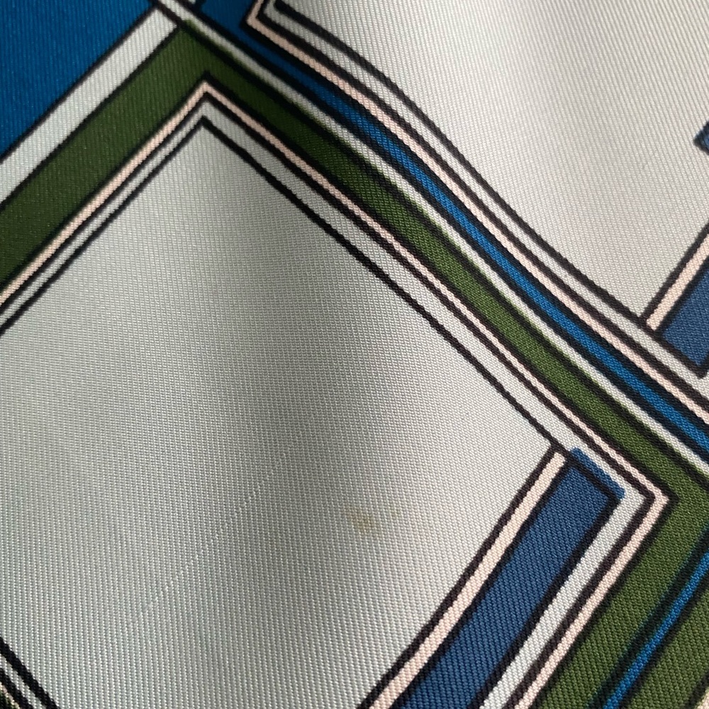 HERMES SCARF LE COUPES VINTAGE HERMES SCARF F. de la PERRIERE - Picture 14 of 14